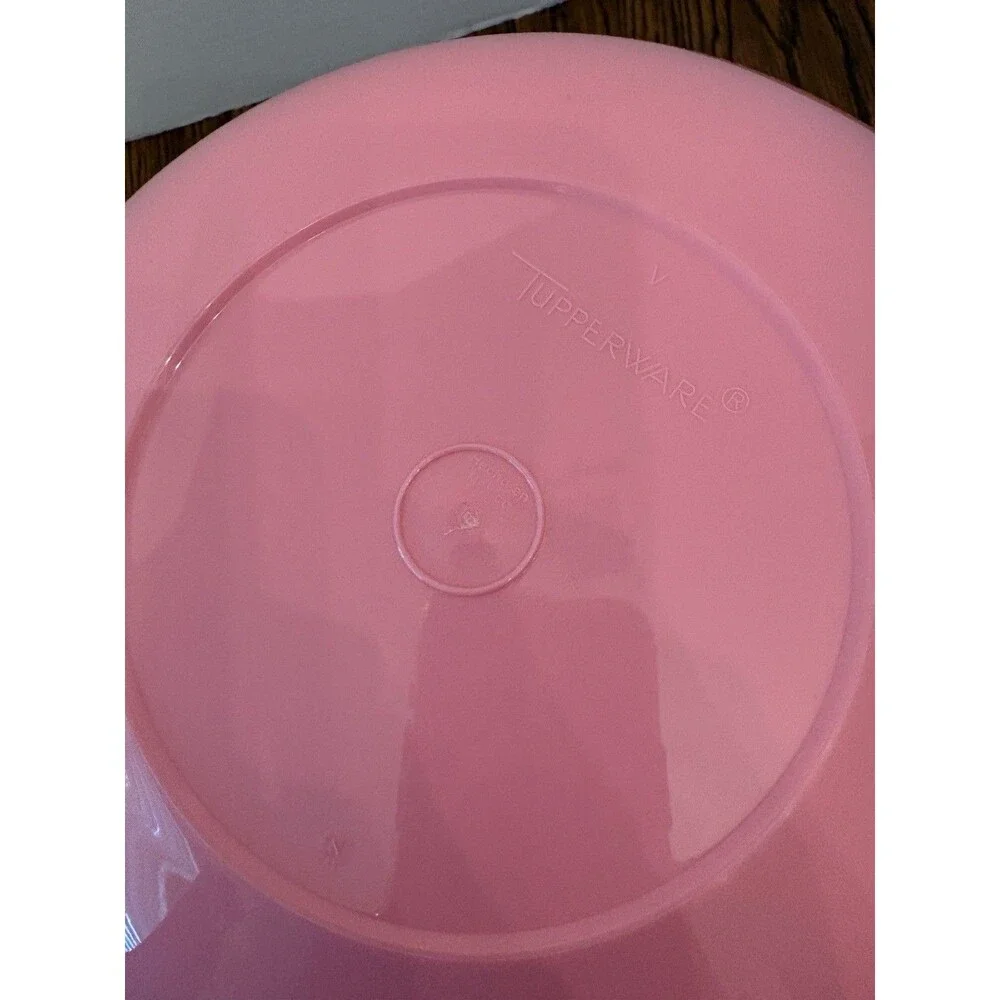 New Tupperware Fix-N-Mix 1.7 Gallon Mixing Bowl
